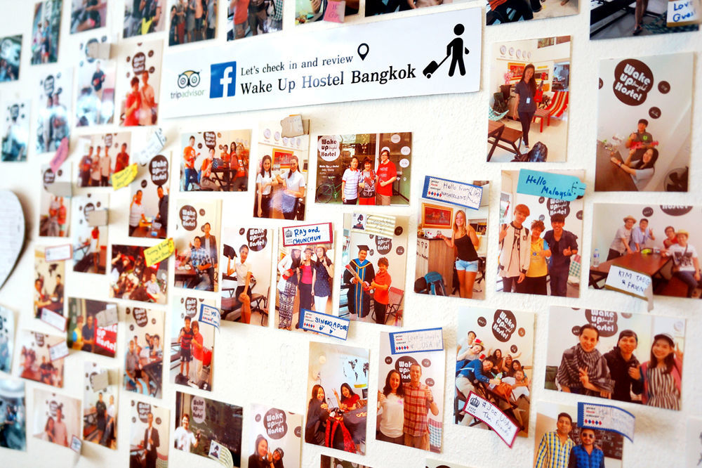 Wake Up Hostel Bangkok Exterior photo